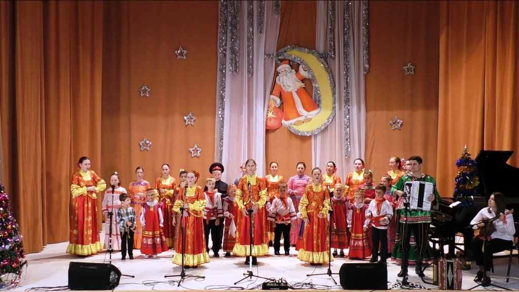 На новогоднем концерте хорового отделения народного пения